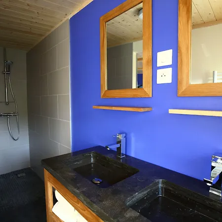 D'hotes Le Domaine Du Centaure לינה וארוחת בוקר *