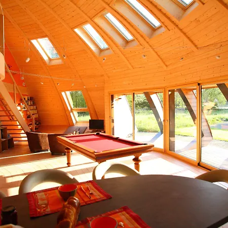 D'hotes Le Domaine Du Centaure לינה וארוחת בוקר